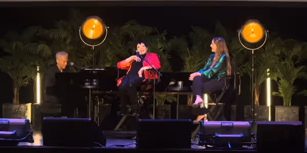 Video: Liza Minnelli Performs 'Our Love Is Here To Stay' at Los Angeles Book Event Photo