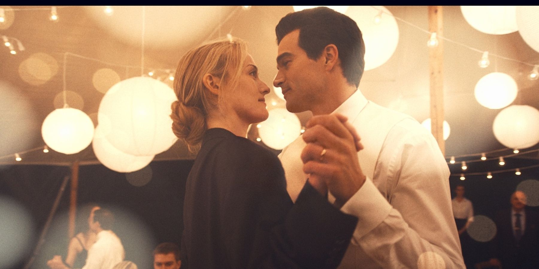 Video: See Sarah Pidgeon in First Trailer for FX's LOVE STORY Series