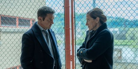 Video: Jeremy Renner and Edie Falco Star in MAYOR OF KINGSTOWN Sneak Peek Clip Photo