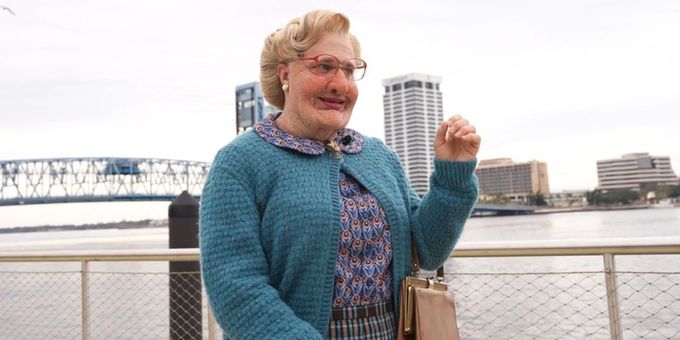 Video: MRS. DOUBTFIRE Title Character Explores Jacksonville Before Local Engagement