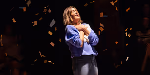 Video: Mariska Hargitay Takes Final Bow in EVERY BRILLIANT THING