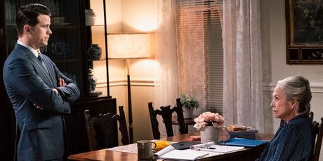 Video: Kathy Bates and Jason Ritter Star in Sneak Peek Clip of New MATLOCK Episode Photo