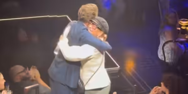 Video: Matthew Morrison Dances With Former HAIRSPRAY Co-Star Shoshana Bean at JUST IN TIME Photo