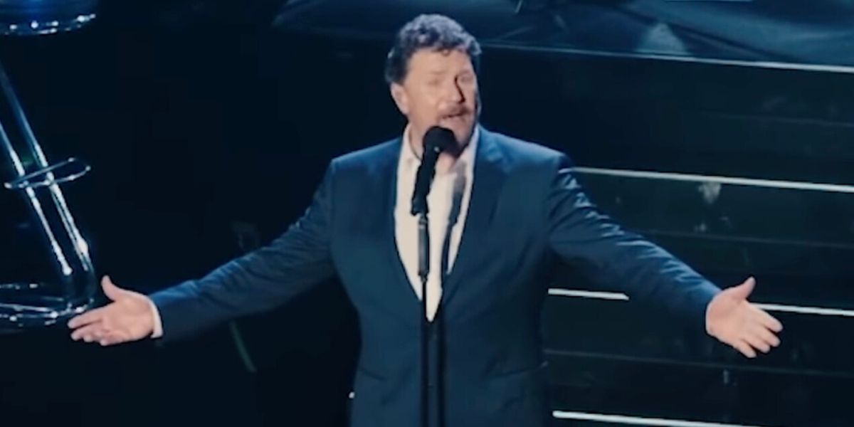 Video: Michael Ball Performs 'Pure Imagination' Ahead of CHARLIE AND THE CHOCOLATE FACTORY Run