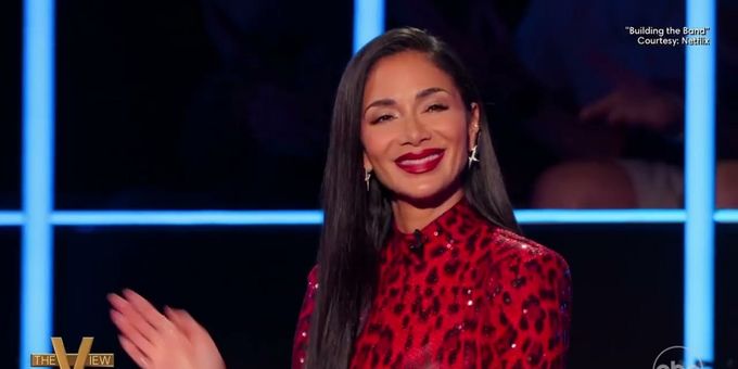 Video: Nicole Scherzinger Lost Sensation in Her Arms During Final Performance of SUNSET BLVD