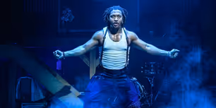 Video: Nygel D. Robinson Sings 'A Dios' in MEXODUS