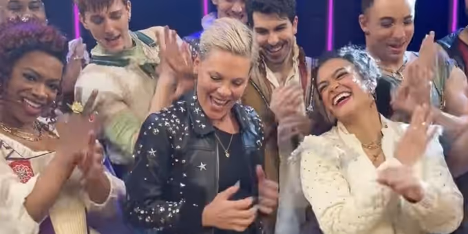 Video: P!nk Visits & JULIET For Kandi Burruss' Final Performance