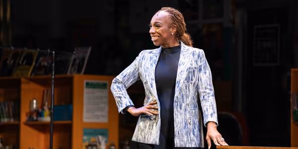 Video/Photos: Broadway Performance of Lisa Nichols' Solo Show Sets Release Photo
