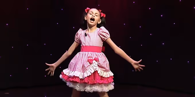 Video: RUTHLESS! THE MUSICAL Cast Performs on DAYTIME CHICAGO Photos