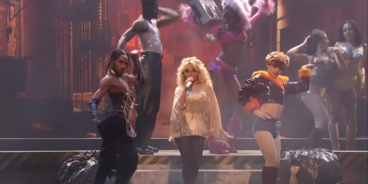 Video: Sabrina Carpenter Performs 'Tears' at 2025 VMAs Video