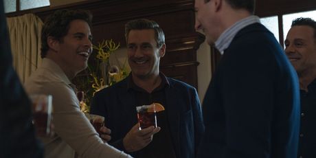 Video: Olivia Munn Stars in Sneak Peek of YOUR FRIENDS & NEIGHBORS Season 2 Episode 4 Photo