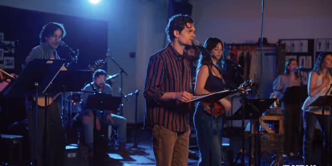 THE CURIOUS CASE OF BENJAMIN BUTTON Cast Performs 'A Little Life'