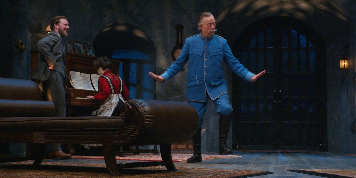 Video: Watch a Preview of THE DANCE OF DEATH at Steppenwolf Video