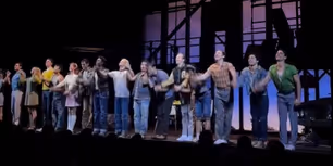 Video: THE OUTSIDERS Tour First Curtain Call