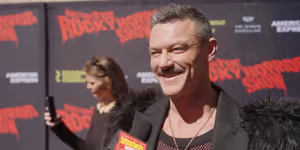 THE ROCKY HORROR SHOW Cast Thrills, Chills, and Fulfills on Opening Night