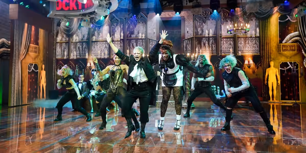 Video: THE ROCKY HORROR SHOW Cast Performs 'Time Warp' on GOOD MORNING AMERICA Photo