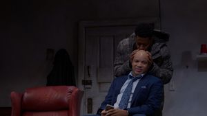 Video: Watch Glenn Davis and Namir Smallwood in TOPDOG/UNDERDOG at Steppenwolf Theatre Company
