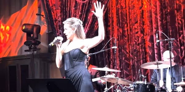 Video: Taylor Louderman Sings 'World Burn' From MEAN GIRLS at Nashville Concert Photo