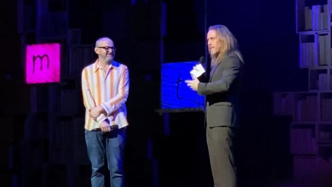 Video: Tim Minchin and Dennis Kelly Give Speech at MATILDA THE MUSICAL 15th Anniversary Performance
