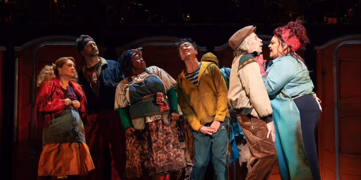 Video: New Clips from URINETOWN with Keala Settle, Rainn Wilson and More Video