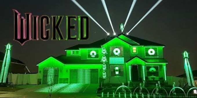 Video: WICKED Holiday Light Show Illuminates Utah With 'Defying Gravity' & More