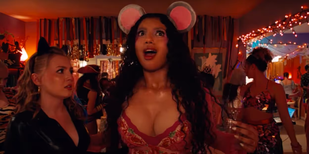 Video: Watch Avantika Perform 'Sexy' in the MEAN GIRLS Movie Musical Video