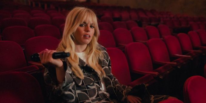 Video: Watch Reneé Rapp Perform 'Snow Angel' in the MEAN GIRLS Broadway Theater