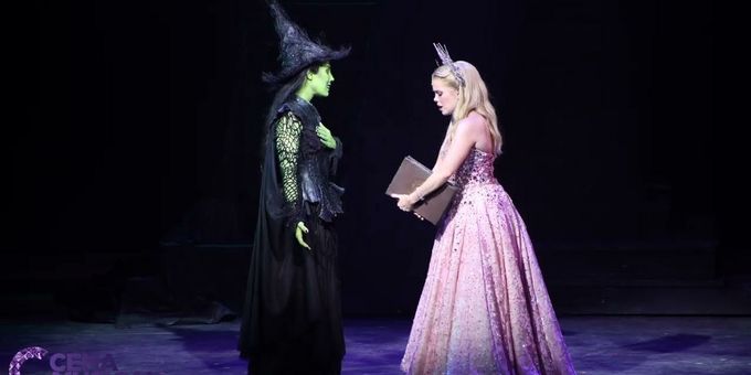 Video: WICKED Brazil Stars Perform 'Tudo Mudou (For Good)'