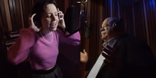 Video: Kevin Chamberlin and Alyssa Payne Sing 'You Make Me Feel Like Dancing' From SAM & COMPANY