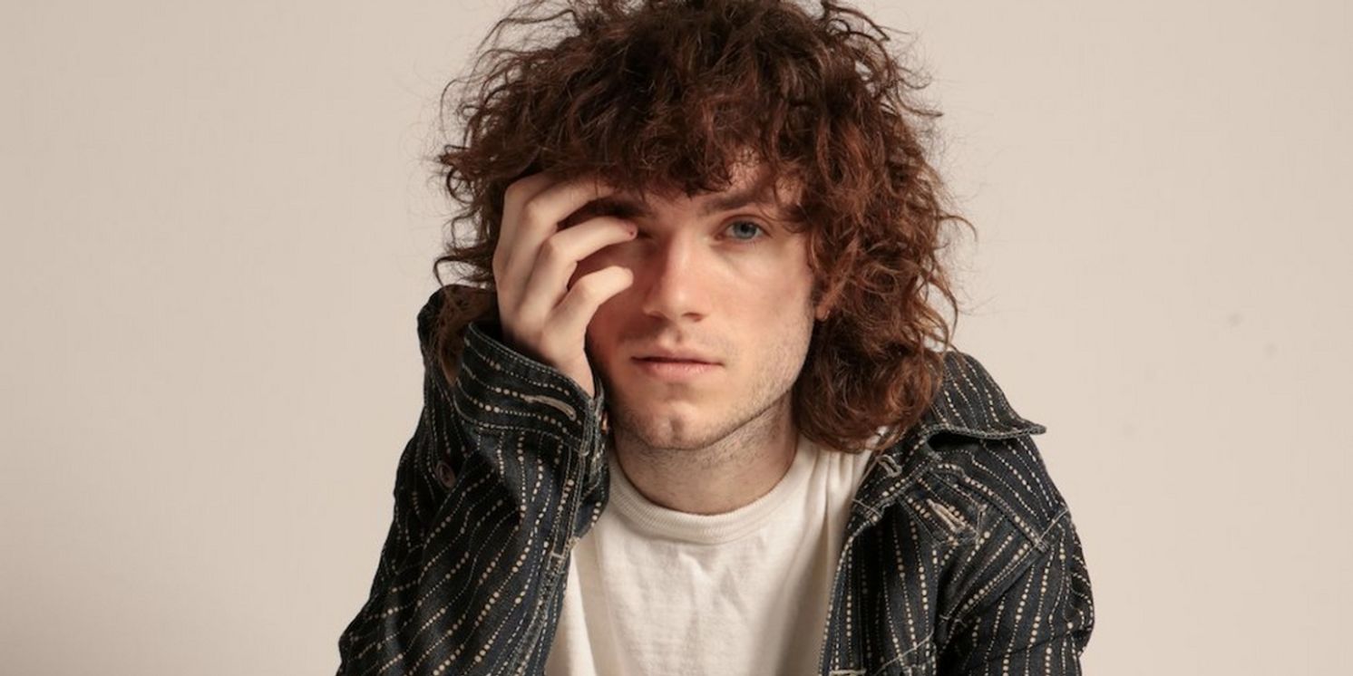 Video: rouri404 Releases New Single 'shotgun carousel'  Image