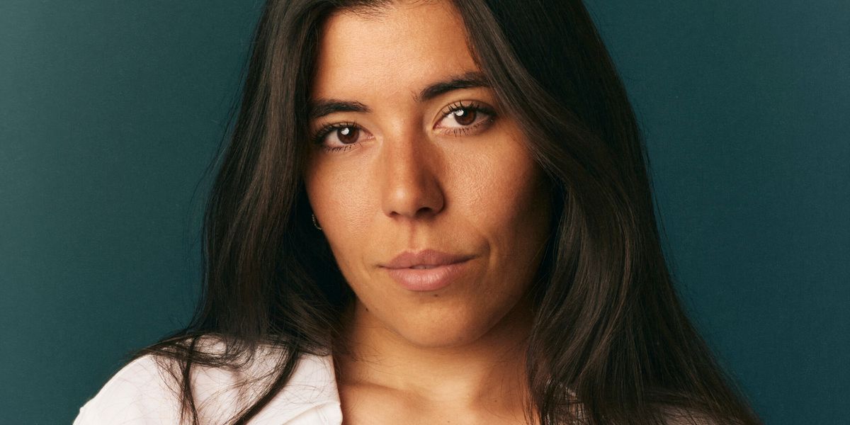 Vitoria de Oliveira Keeps Coming Back to the Work