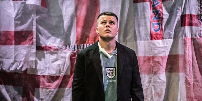 WHY I STUCK A FLARE UP MY AR*E FOR ENGLAND Comes to the West End For One Night O Photos