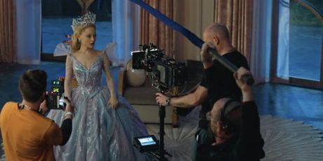 Videos: Ariana Grande and Cynthia Erivo Perform New WICKED: FOR GOOD Songs in BTS Videos Photo