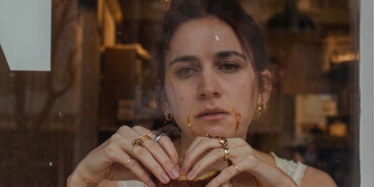 WOMAN SEEKING CUDDLES Will Come to Edinburgh Fringe