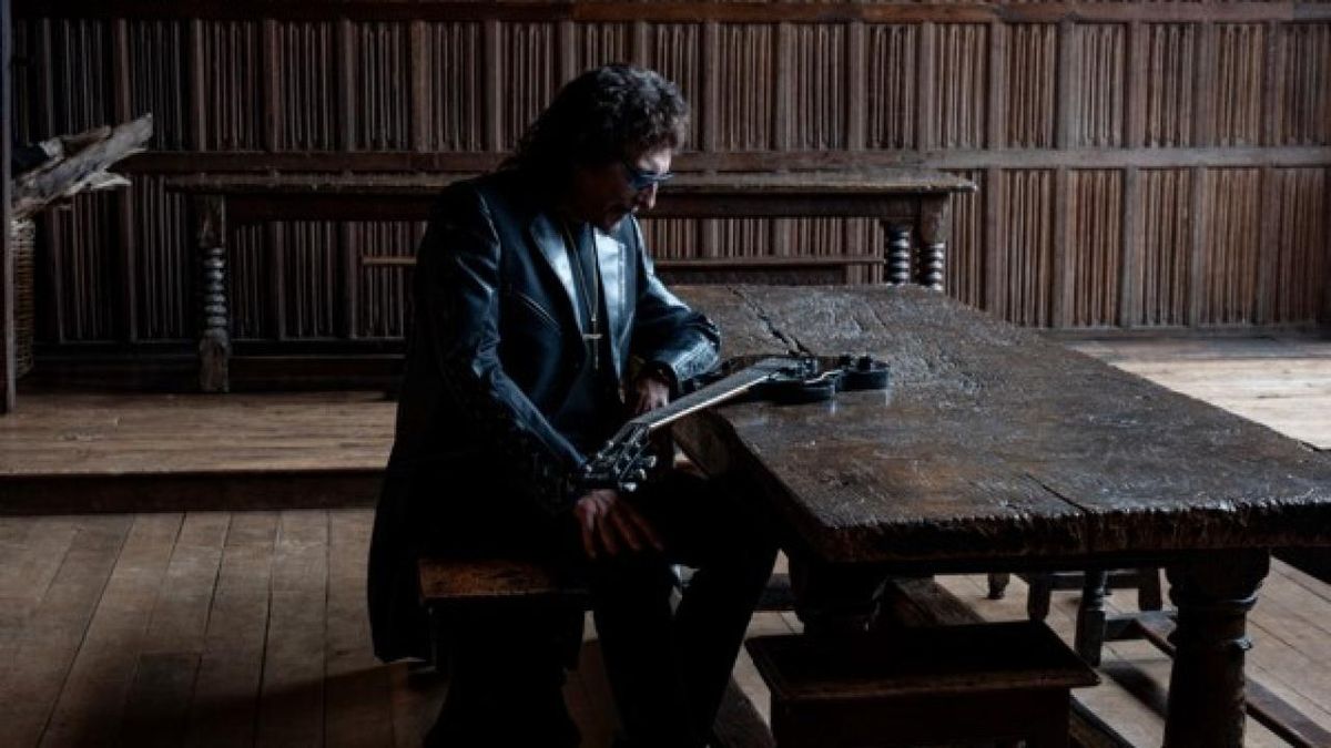 WORLD ALONE by Tony Iommi to Premiere in Gibson App