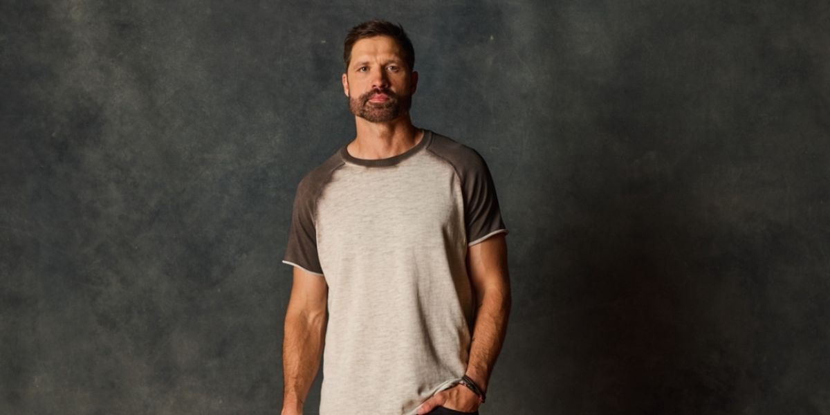 Walker Hayes Unplugged Tour Comes to North Charleston Performing Arts Center