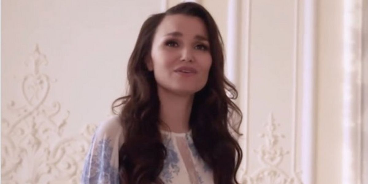 Watch: FROZEN's Samantha Barks Sings 'Dangerous To Dream' in New Music Video