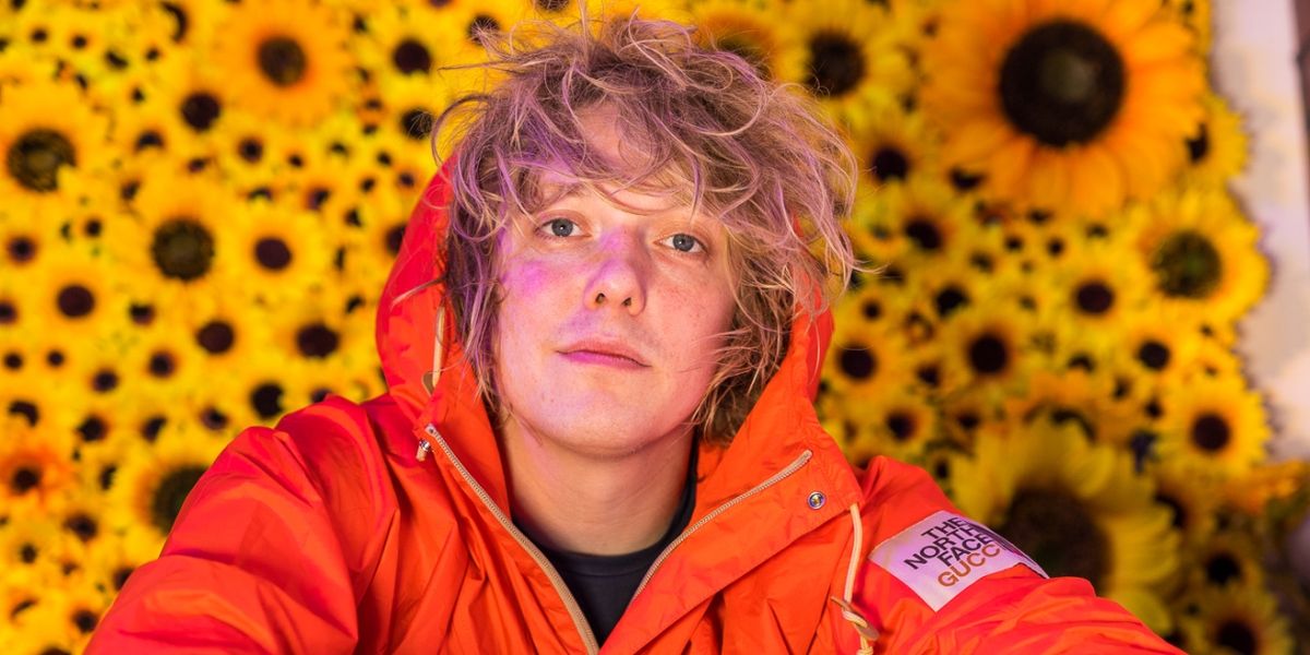 West End Star Andrew Polec Releases First Single 'Freaking in the Mirror'