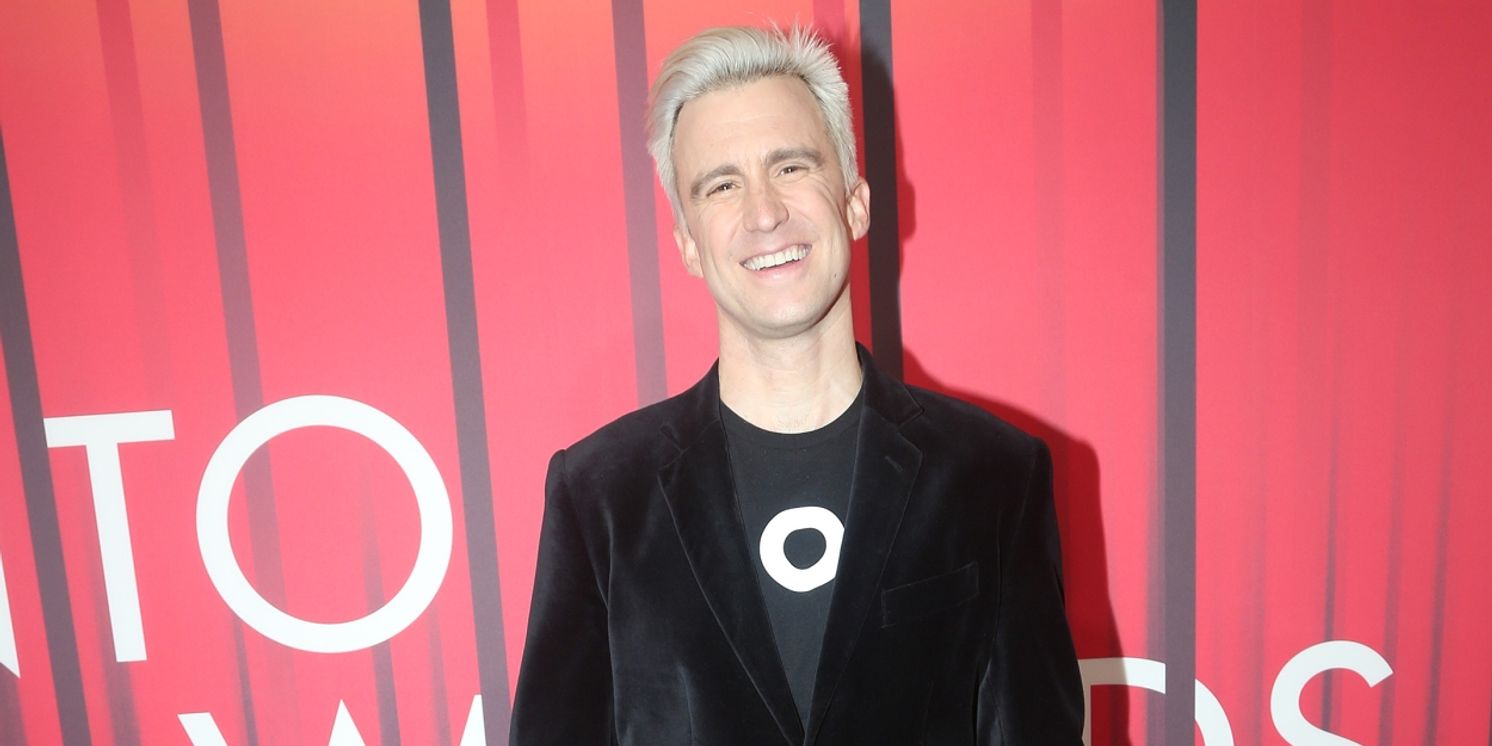 West End Theatres to Dim Lights in Memory of Gavin Creel  Image