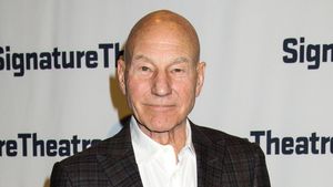 West End Theatres to Dim Lights in Memory of Sir Patrick Stewart Photo