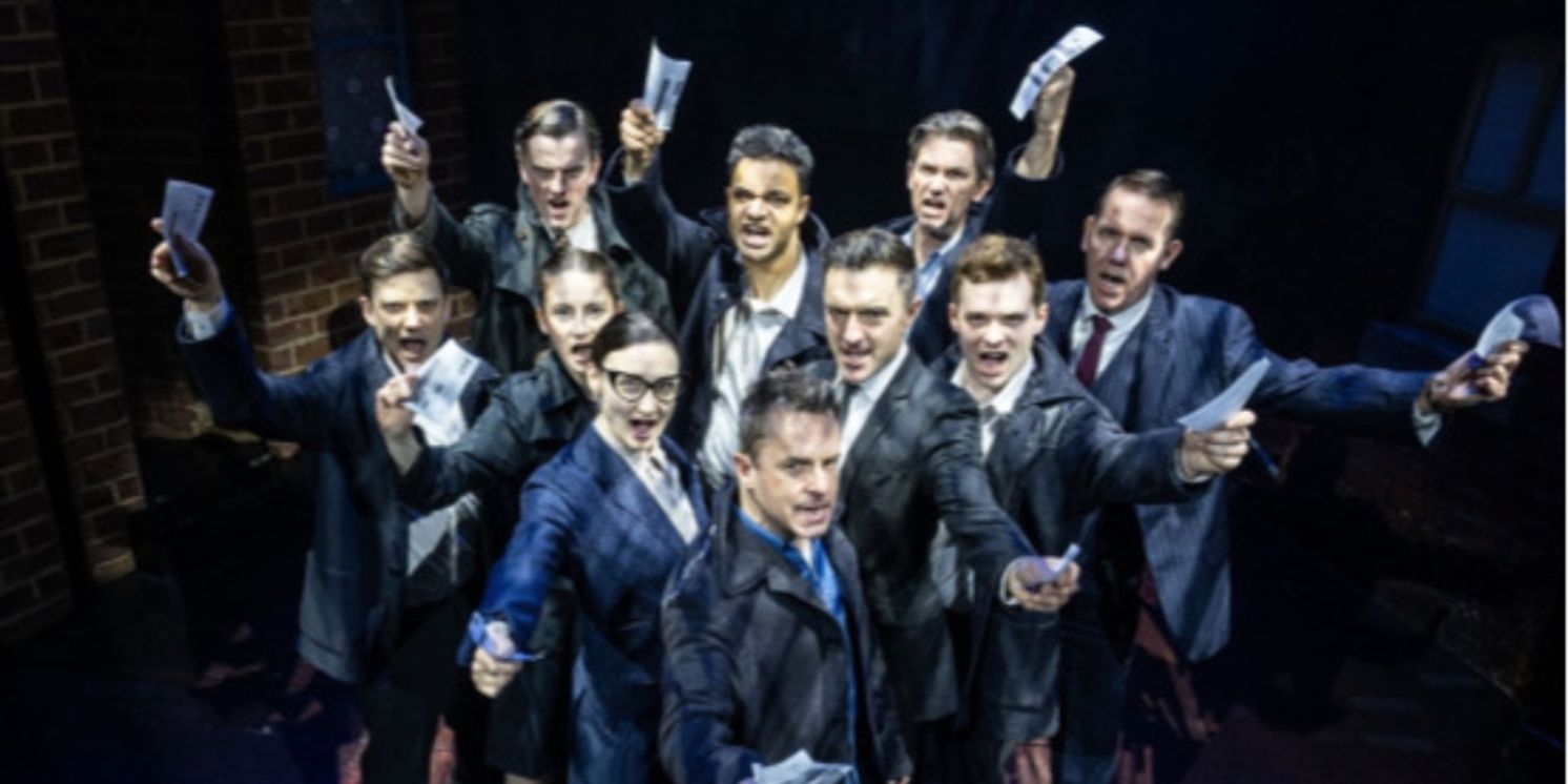 BLOOD BROTHERS  Will Return On UK Tour This Autumn  Image