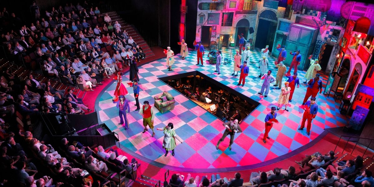 Les travailleurs portent le fardeau des ambitions de l'Opéra Métropolitain de Des Moines. 