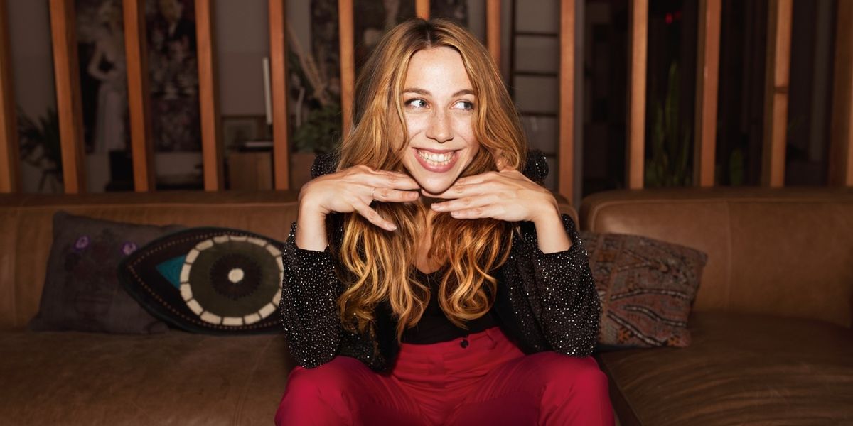 Town Hall Theater To Present TINA FRIML’S BIG APPLE COMEDY