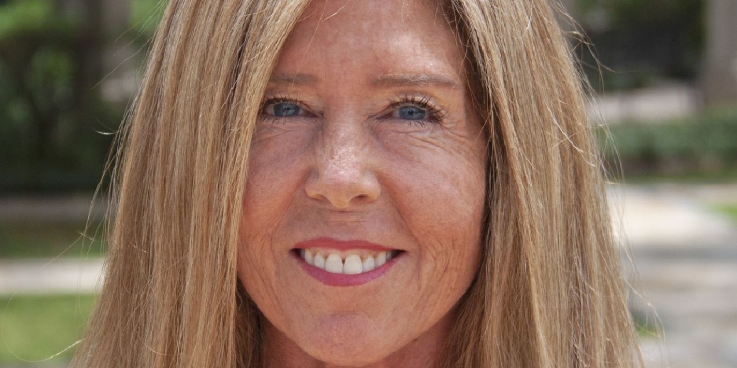 Writer Amy Woods Celebrates Publication Of 100 THINGS TO DO IN JUPITER BEFORE YOU DIE  Image