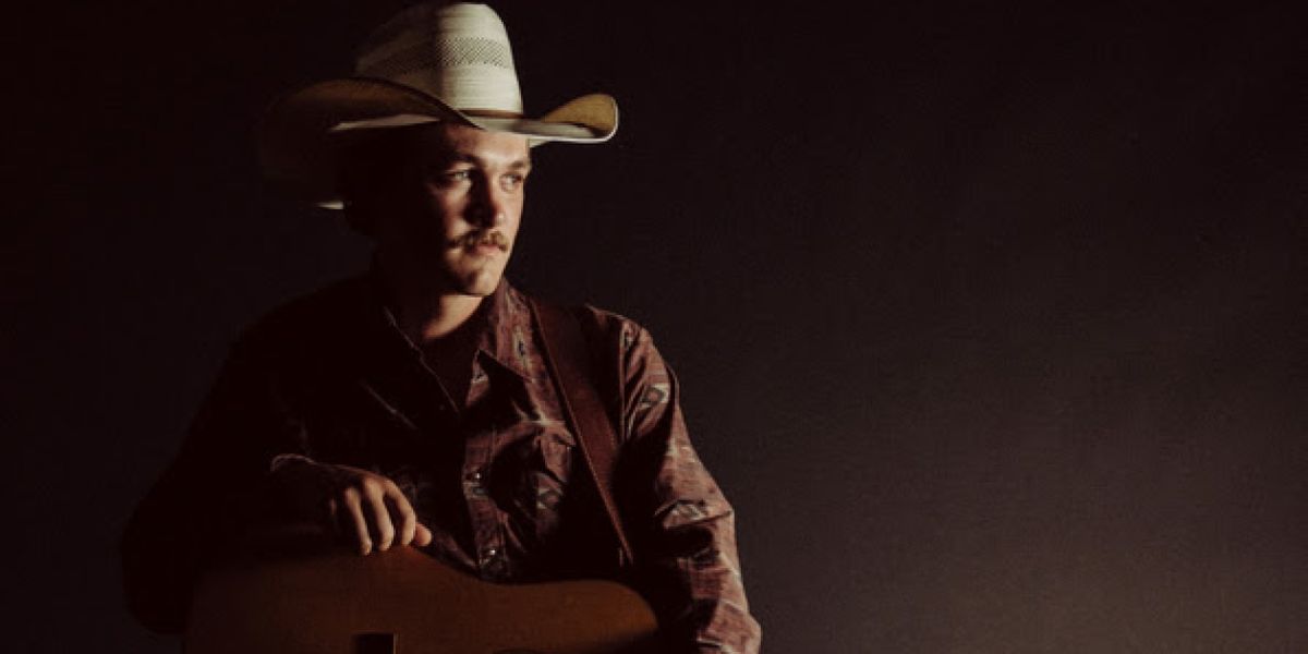 Zach Top's 2025 COLD BEER & COUNTRY MUSIC Headline Tour Immediately Sells Out