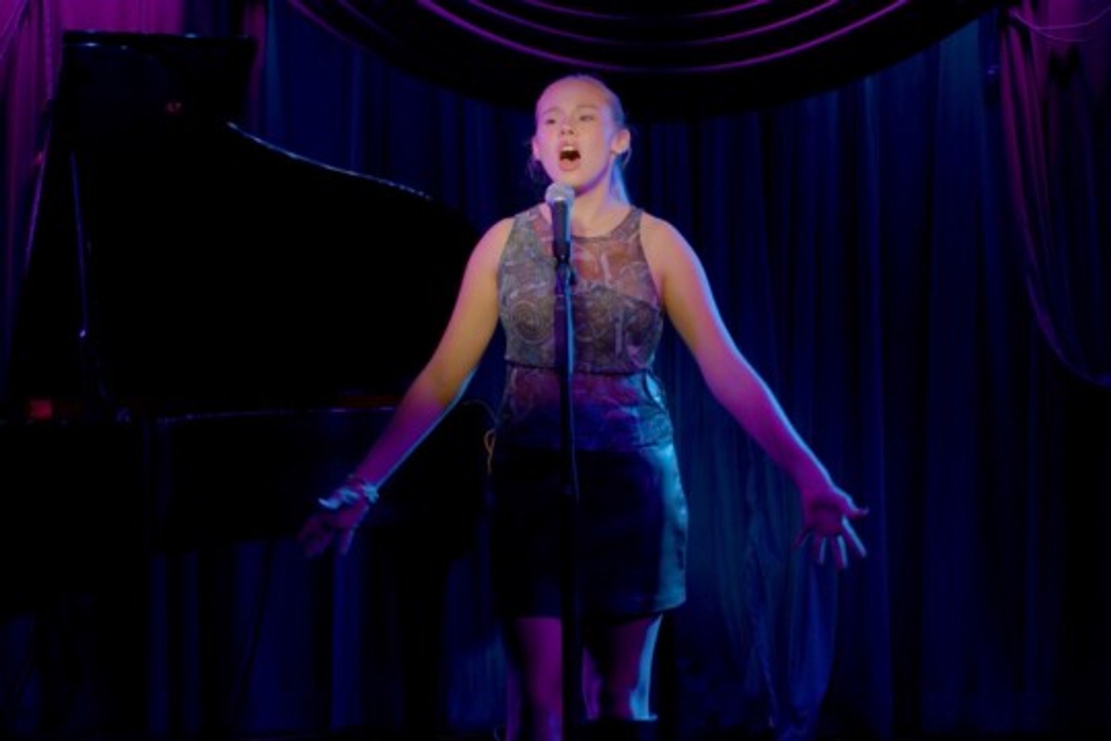 Video: Mariah Poppins Is Coming! Watch Viral Sensation Coco Marshall Sing 'Heart of Stone'