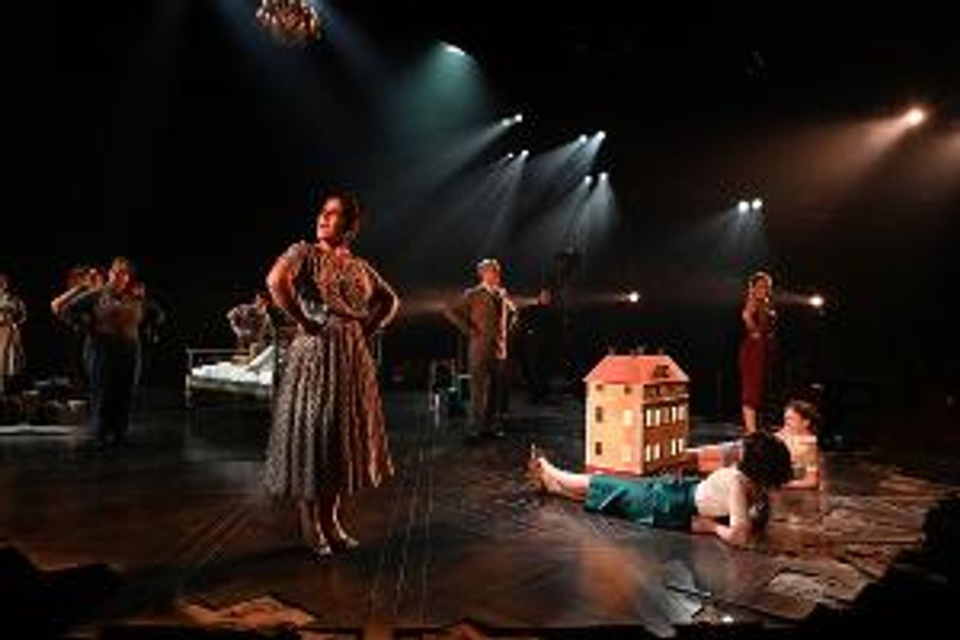 A LITTLE NIGHT MUSIC Returns To Leeds Playhouse This Summer  Image