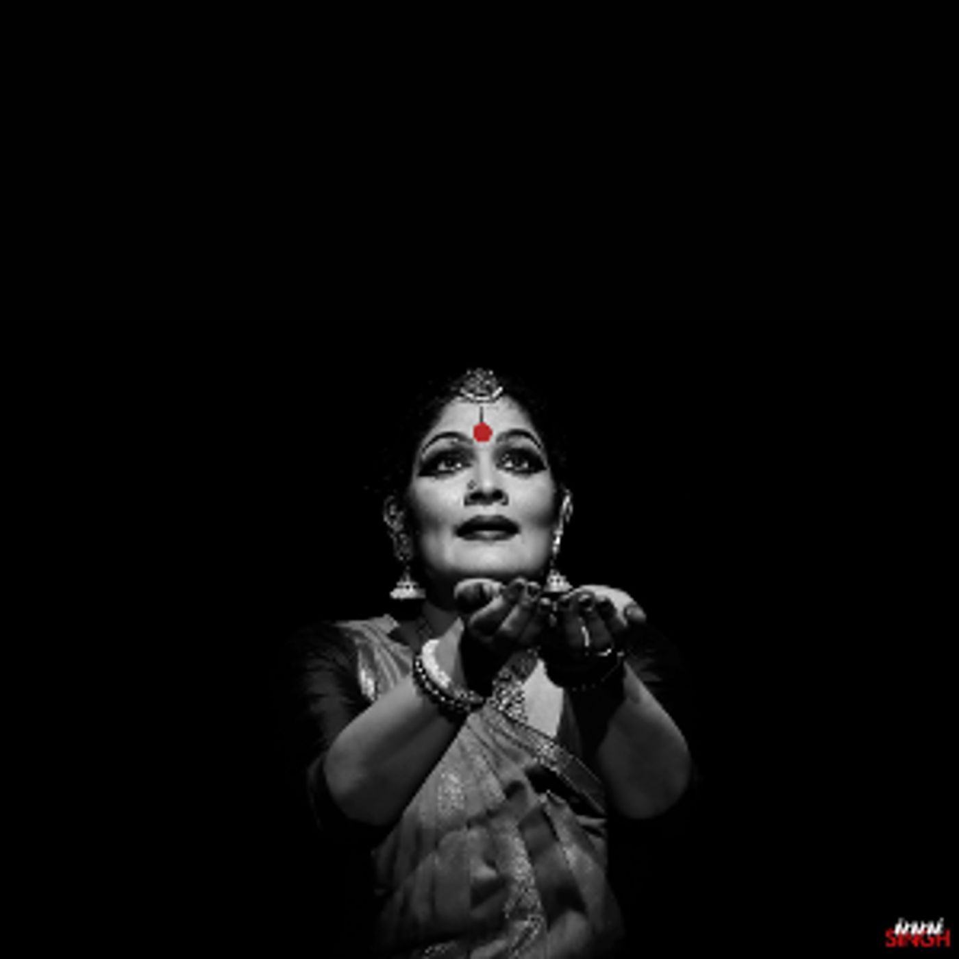 Bharatanatyam Dancer Geeta Chandran Presents IN SEARCH OF INFINITY at IHC, New Delhi  Image