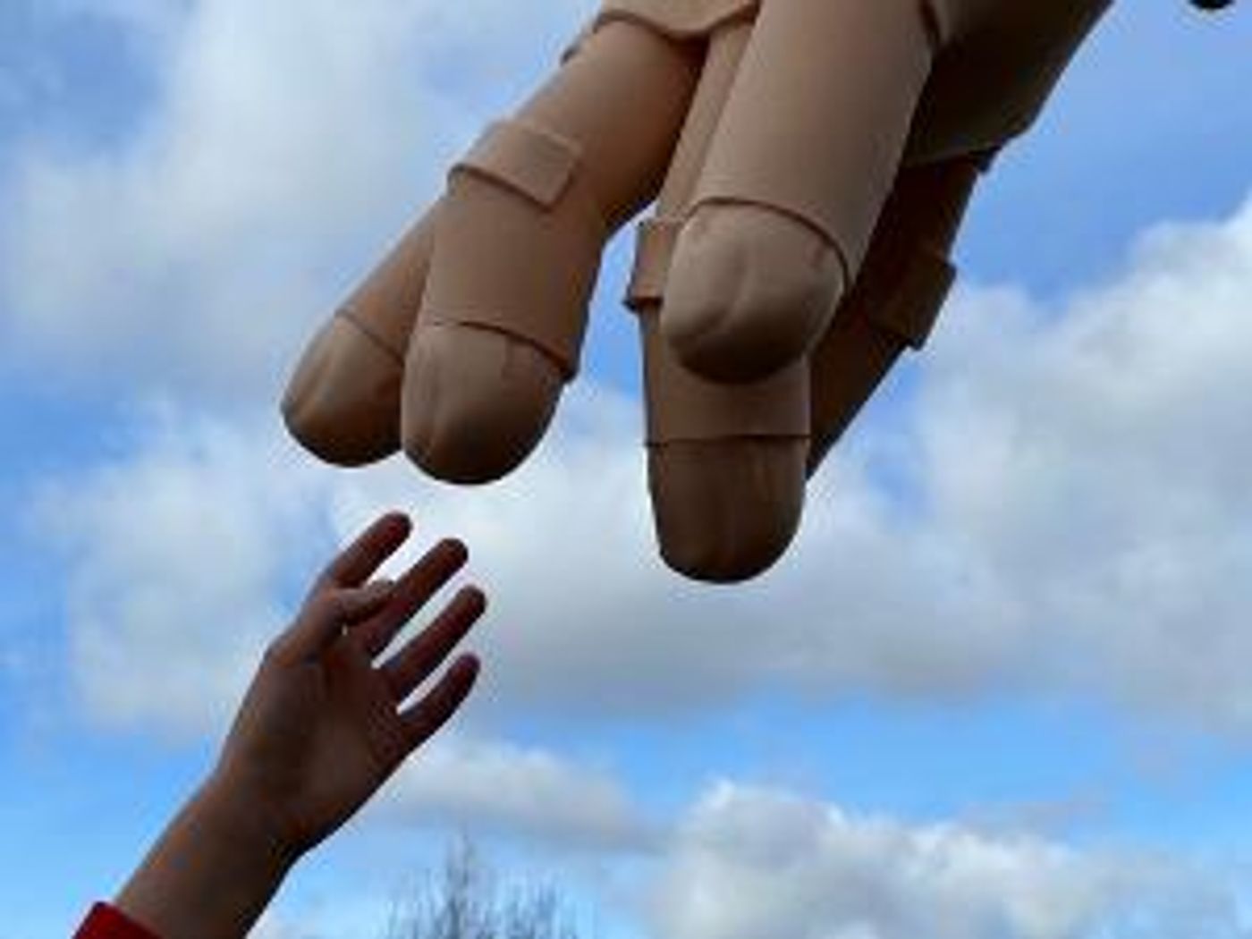 Five Metre-Tall Puppet Aura Comes To Crawley  Image