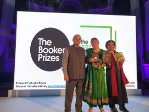 Geetanjali Shree's Hindi Novel RET SAMADHI Wins The International Booker Prize 2022  Image